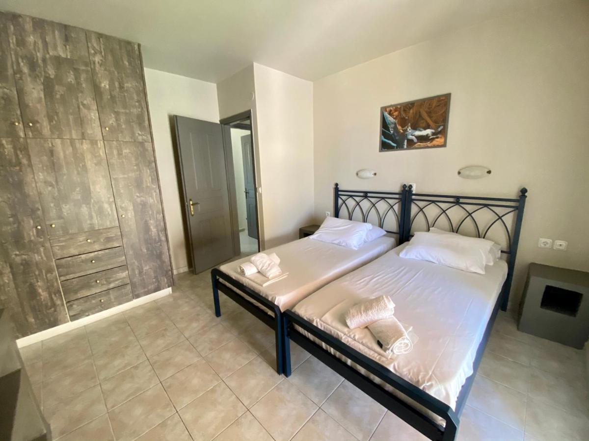 Pelagias Apartments Agia Efimia ภายนอก รูปภาพ