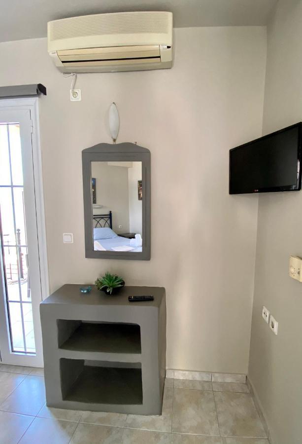 Pelagias Apartments Agia Efimia ภายนอก รูปภาพ