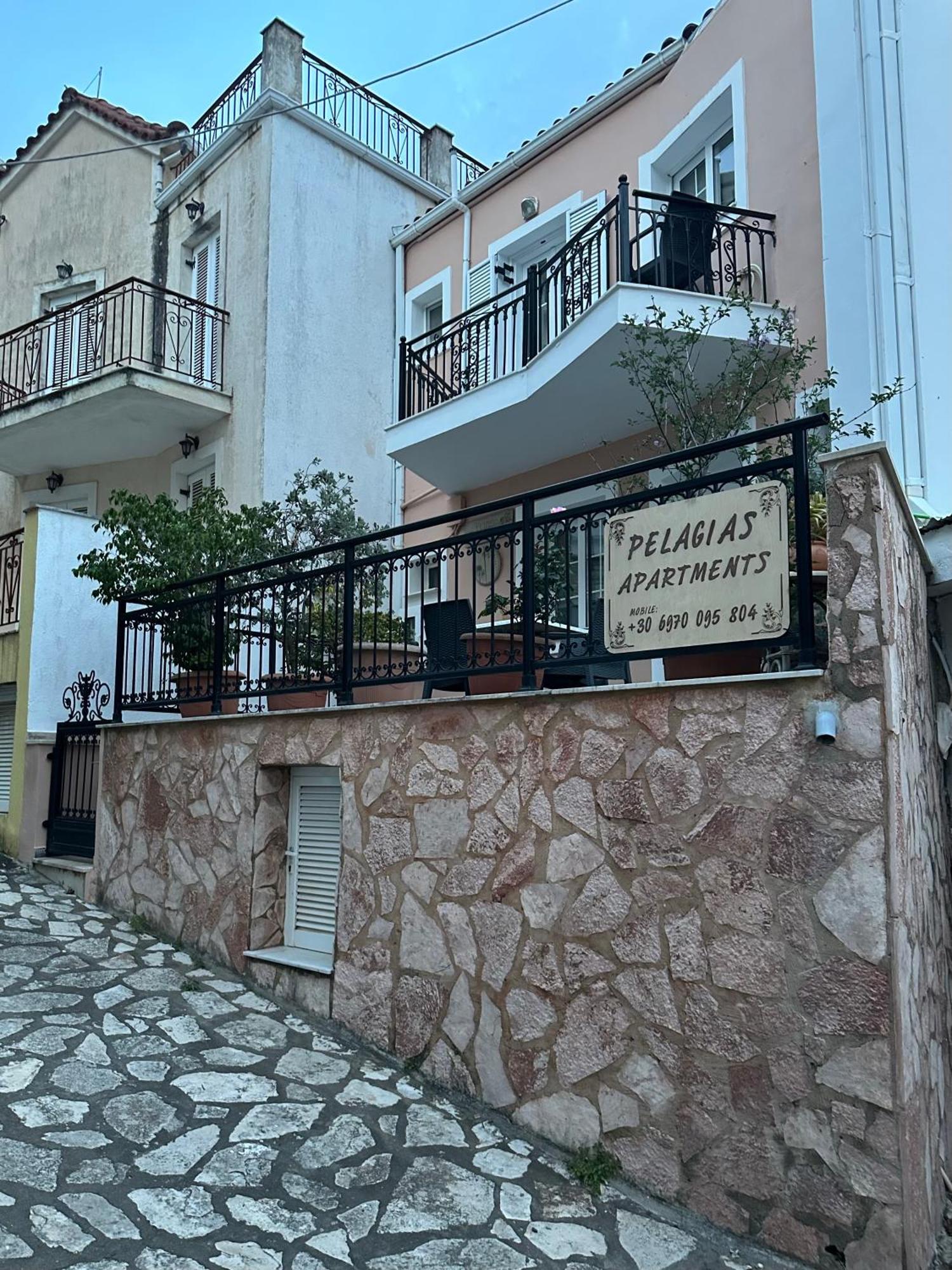 Pelagias Apartments Agia Efimia ภายนอก รูปภาพ